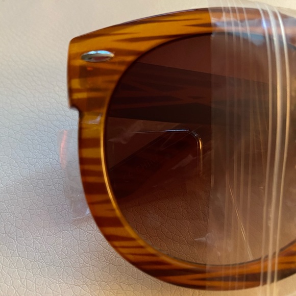 Stylish NWOT Sexy Sunglasses! - Picture 5 of 6